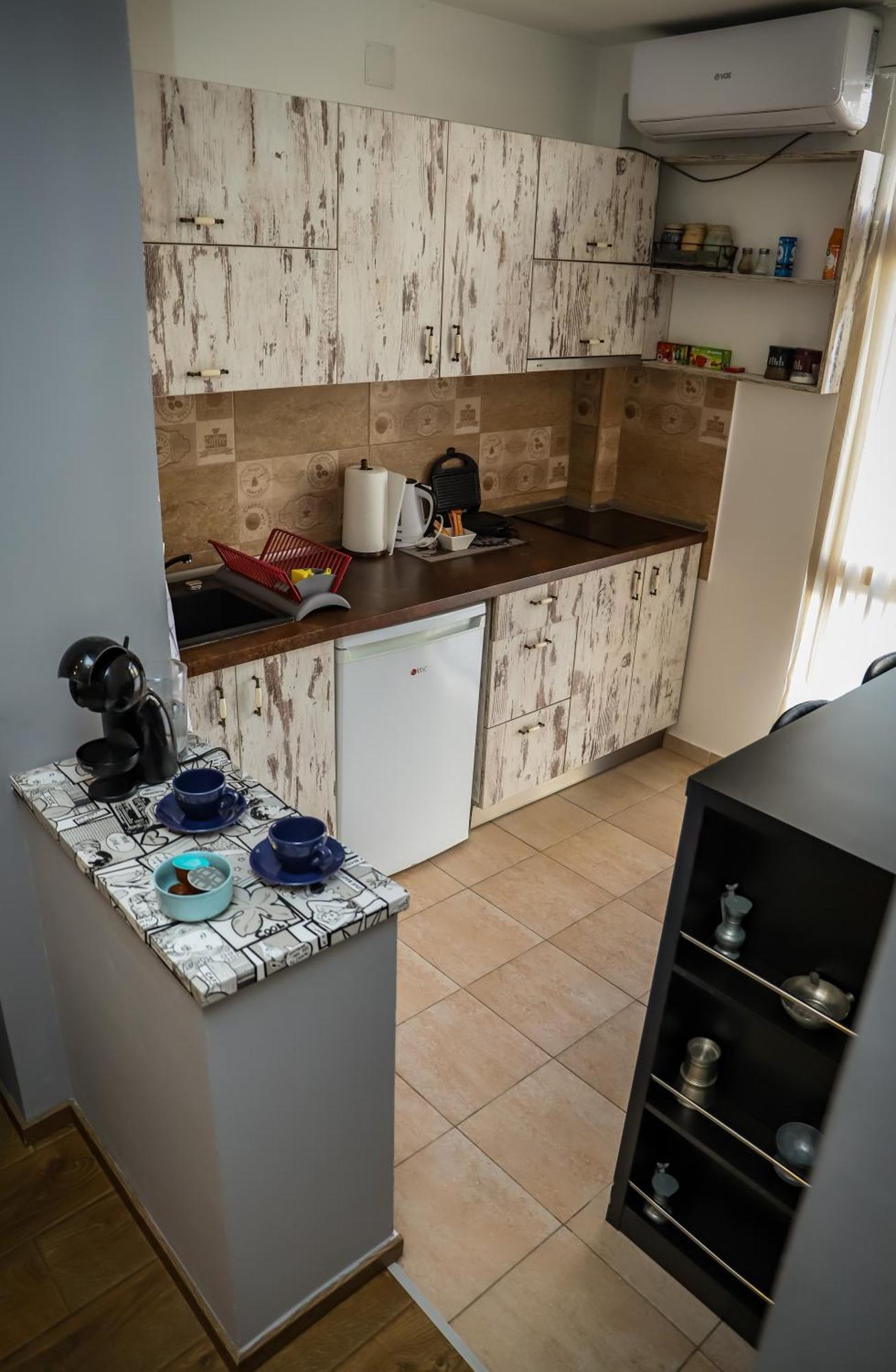 Rezervisi Slobodno, U Centru Smo Appartement Novi Sad Buitenkant foto