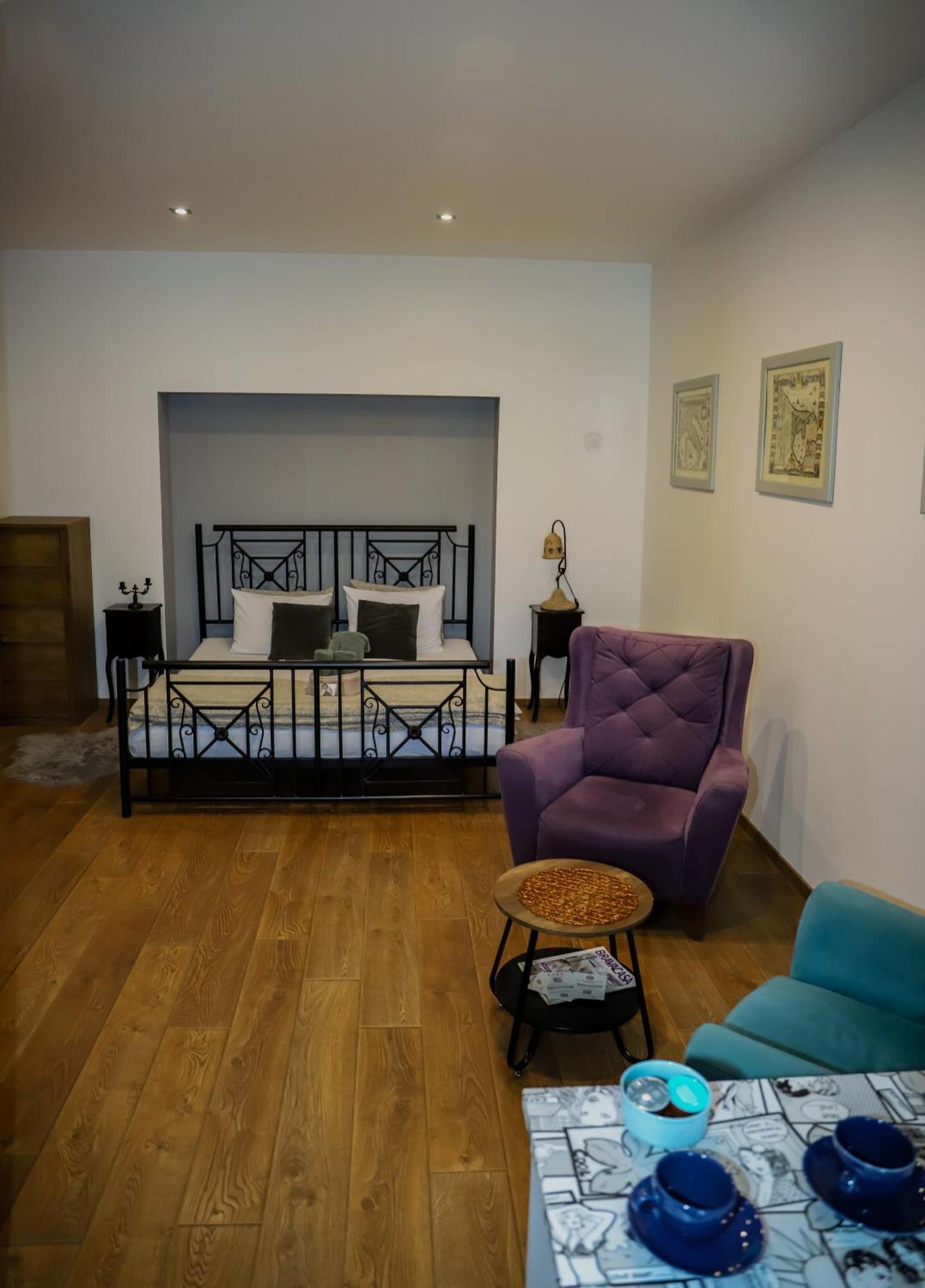 Rezervisi Slobodno, U Centru Smo Appartement Novi Sad Buitenkant foto